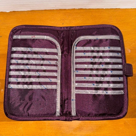 Lug Tandem Snap Wallet in Wine - Picture 3 of 4